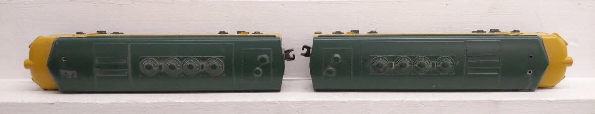 Williams F7-206 O C&NW EMD F-7 AA Diesel Locomotive Set #4047/4076 (3-Rail) EX