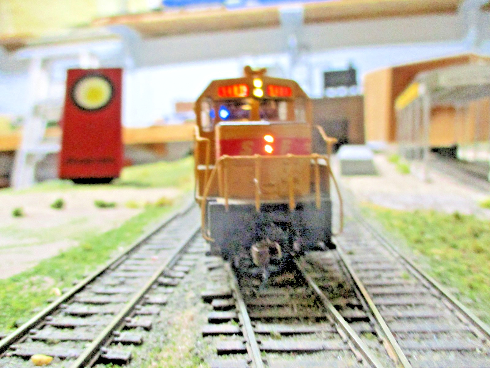 ATSF 5401, ATHEARN HO #4100 EMD SD45 SP-SF MERGER PAINT, LED’s, DC/DCC/SOUND