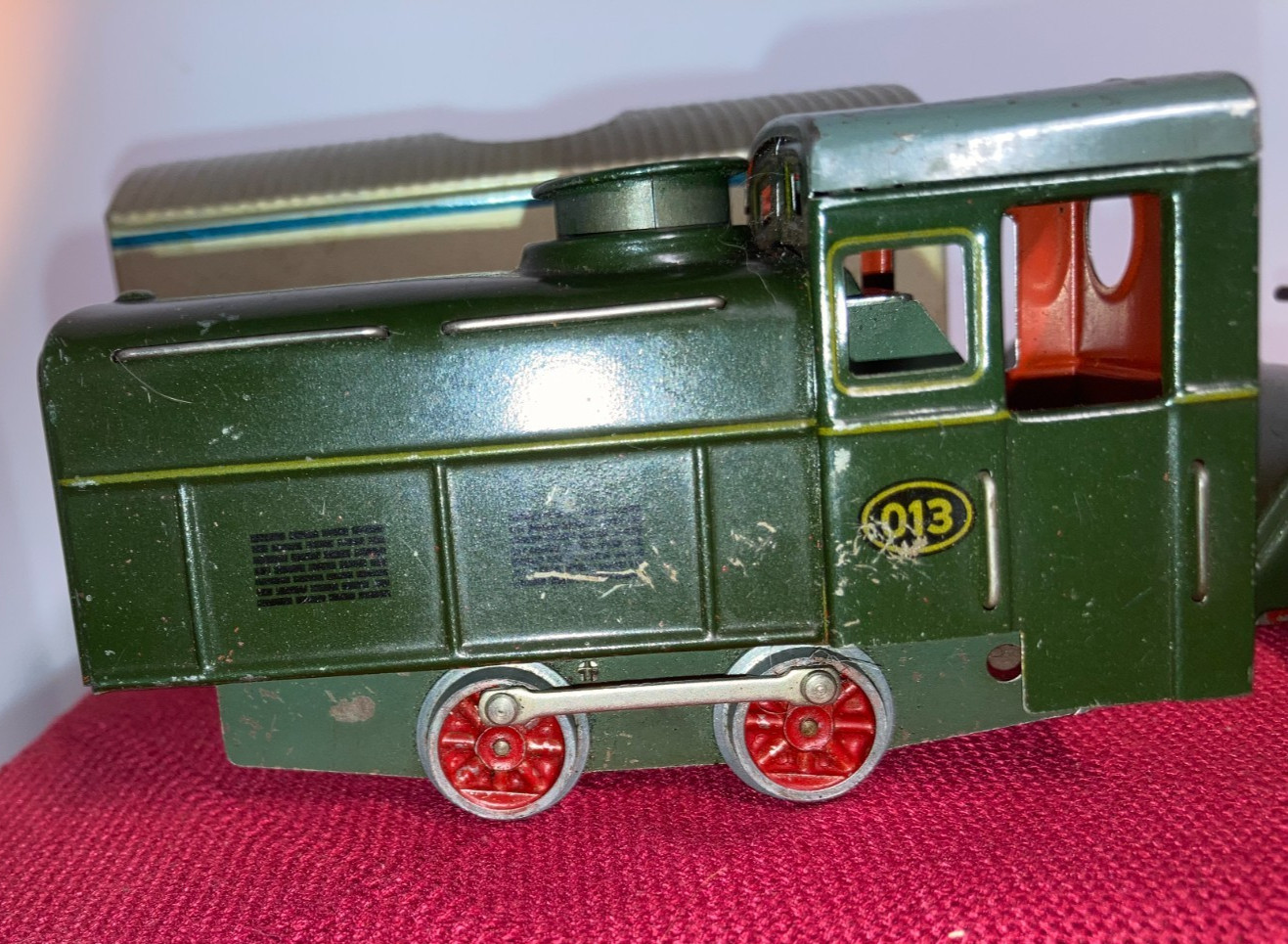 Biller Bahn “O” Clockwork 013, Shed, 5 Dump Cars, (3-7) 28 Pcs Track + Runs