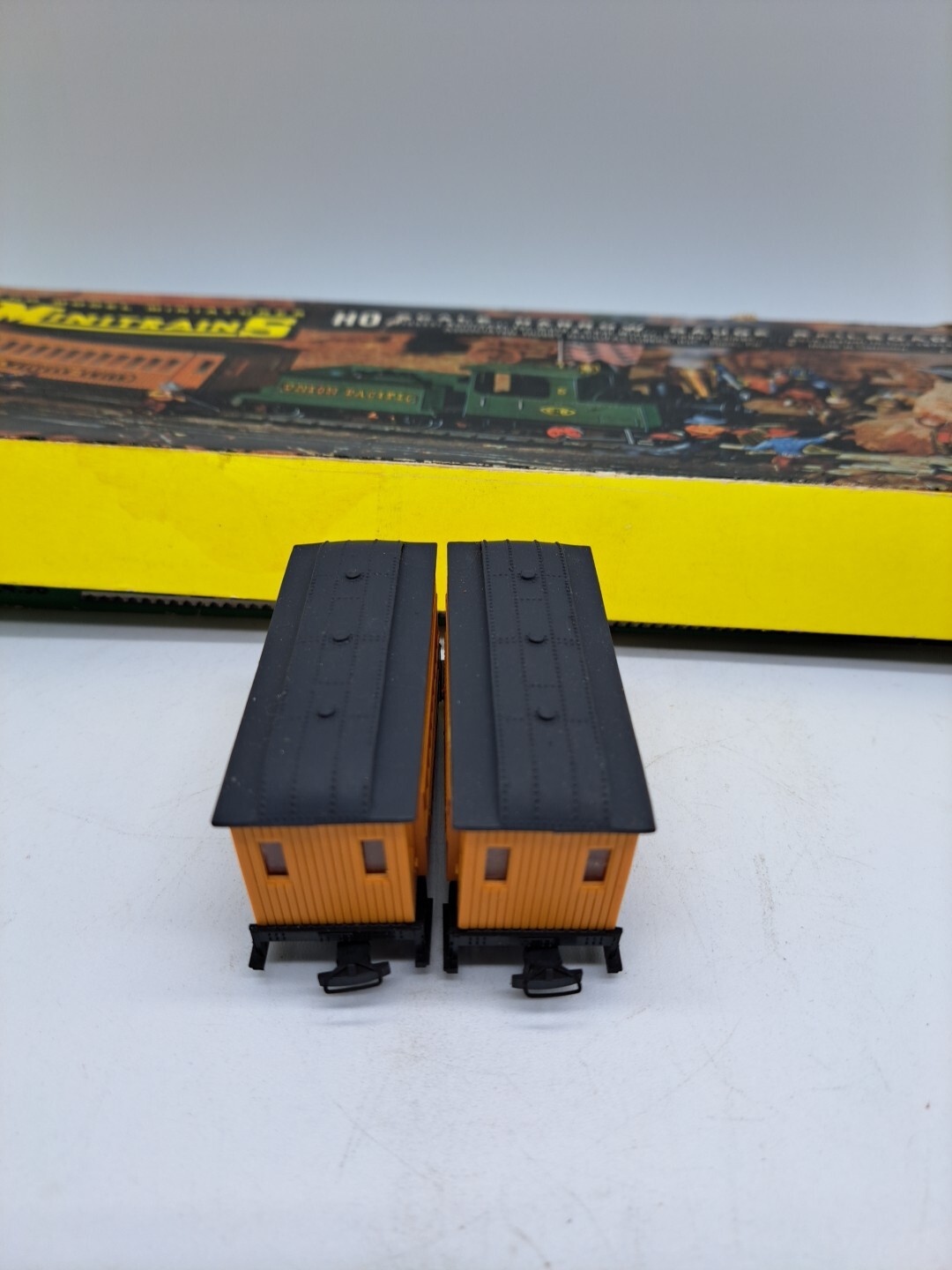 Minitrains Associated Hobby Manufacturers 3061 Western Union Express Untested