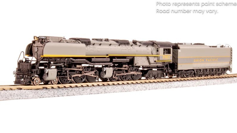 Broadway Limited 6984 UP Challenger, #3982 Two-tone Gray, Oil Tender, DC/DCC