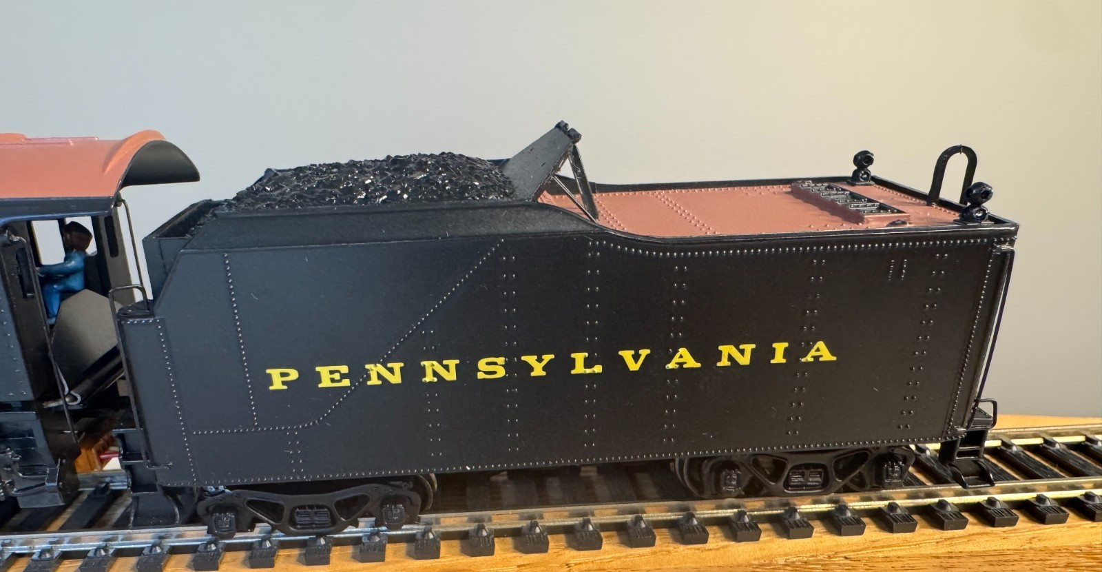 Bachman Spectrum Pennsylvania 1361 K4 4-6-2 Steam Locomotive with DCC (HO scale)