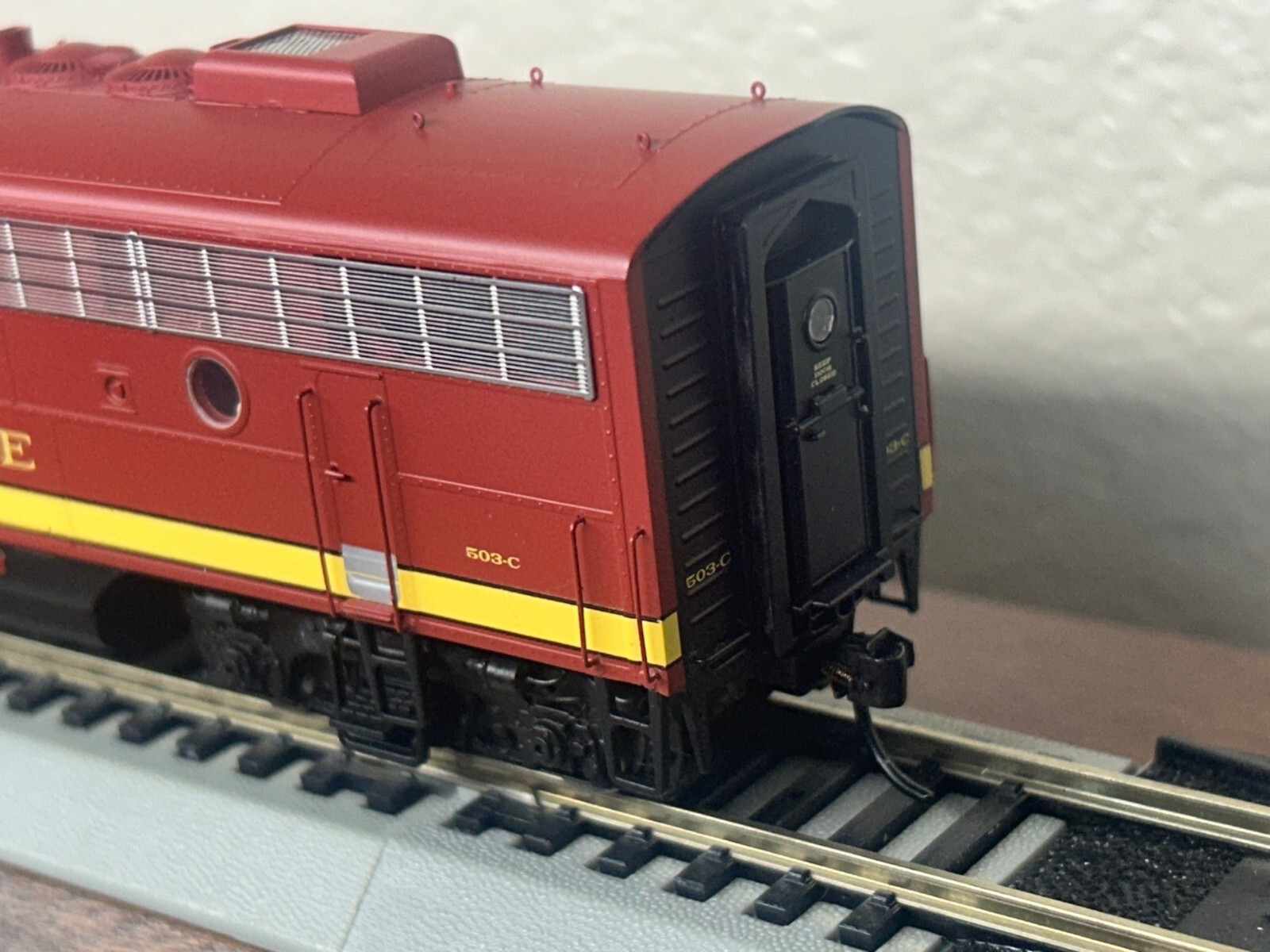 SOO LINE BURGUNDY- $OO LINE F7 – B unit 503C- DCC / QUANTUM SOUND HO Scale NEW