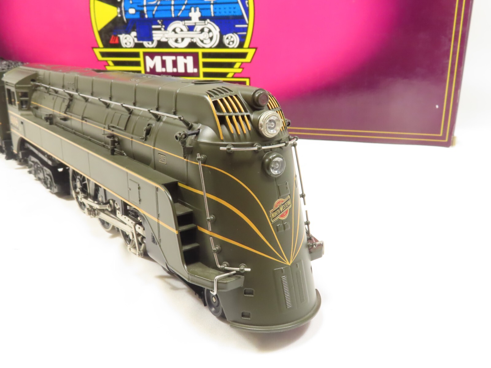 MTH 20-3034-1 Chicago Northwestern Scale E-4 Hudson Loco W/Protosound LN