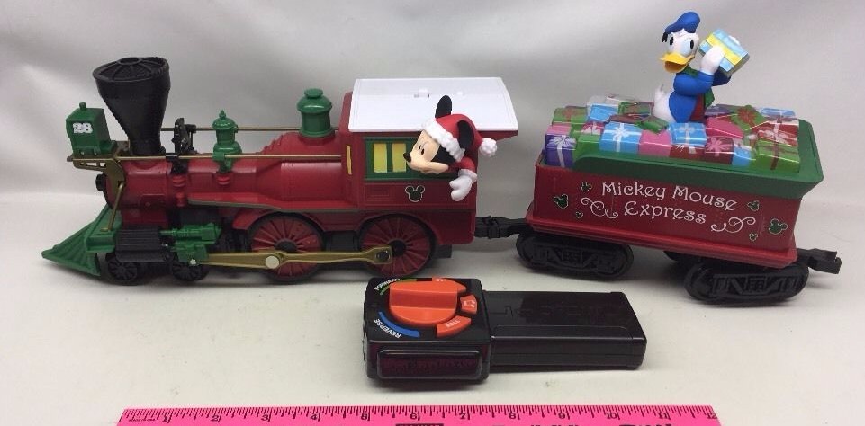 Lionel ~ Disney Mickey Mouse General-style locomotive and tender ready-to-play
