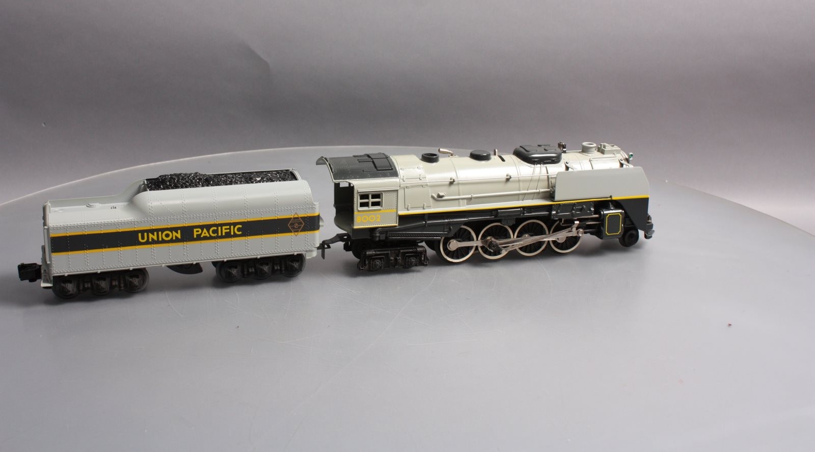 Lionel 6-8002 O Union Pacific Berkshire 2-8-4 Steam Locomotive & Tender #8002 EX