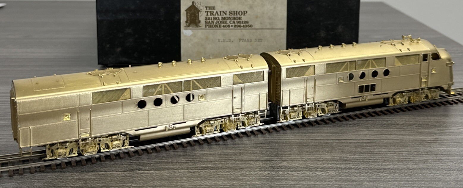 The Train Shop HO Brass E.M.D. FT A&B Diesel Locomotive Set – MINT & Unpainted!