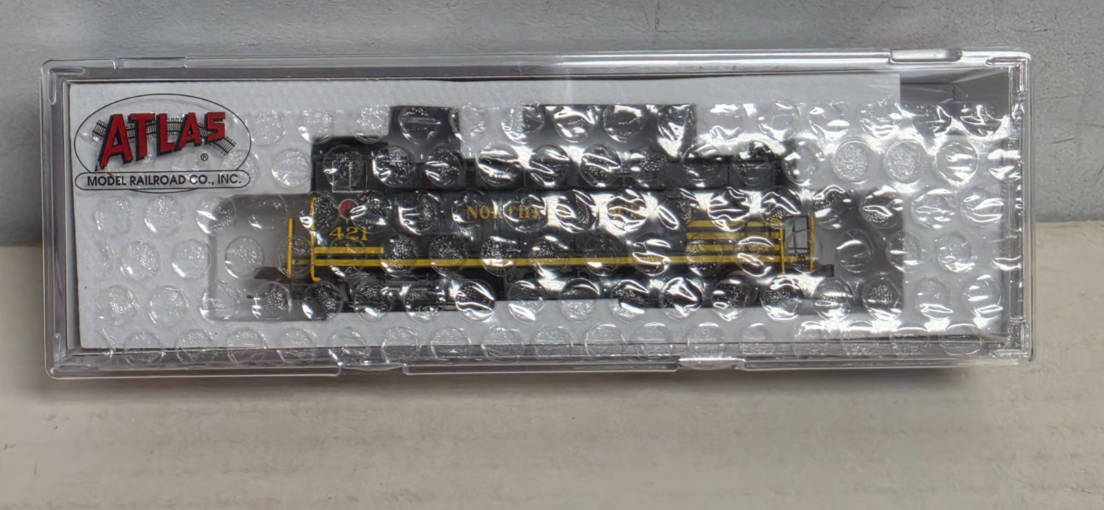 N Atlas Gold 40005984 VO-1000 NP Northern Pacific Rd# 421 ESU DCC & Sound