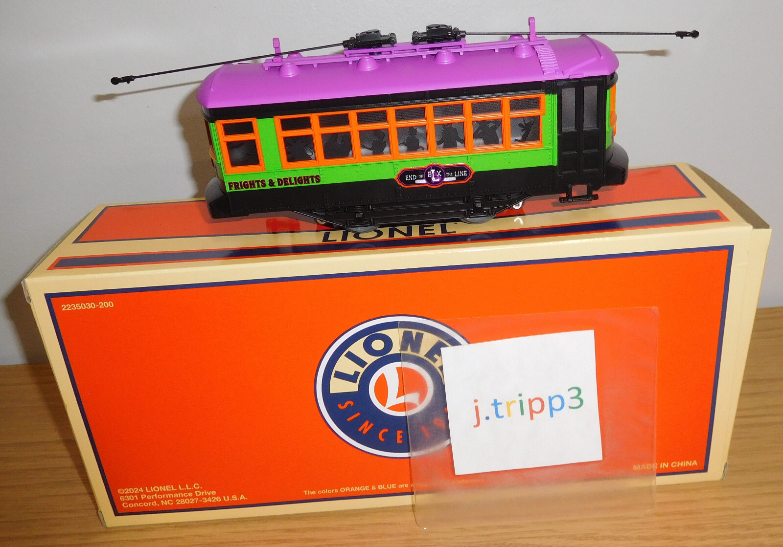 Lionel 2435030 Halloween Trolley Car O Gauge Train Motorized Underside Lighting