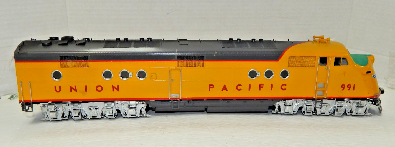 Overland – O – Brass Union Pacific EMD E3 A+B Set Previously Owned Excellent