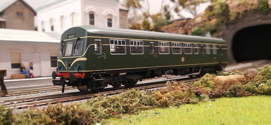 * 1/76 OO * Bachmann * BR Class 101 2 Car DMU w Speed Whiskers * BOXED * 32-285