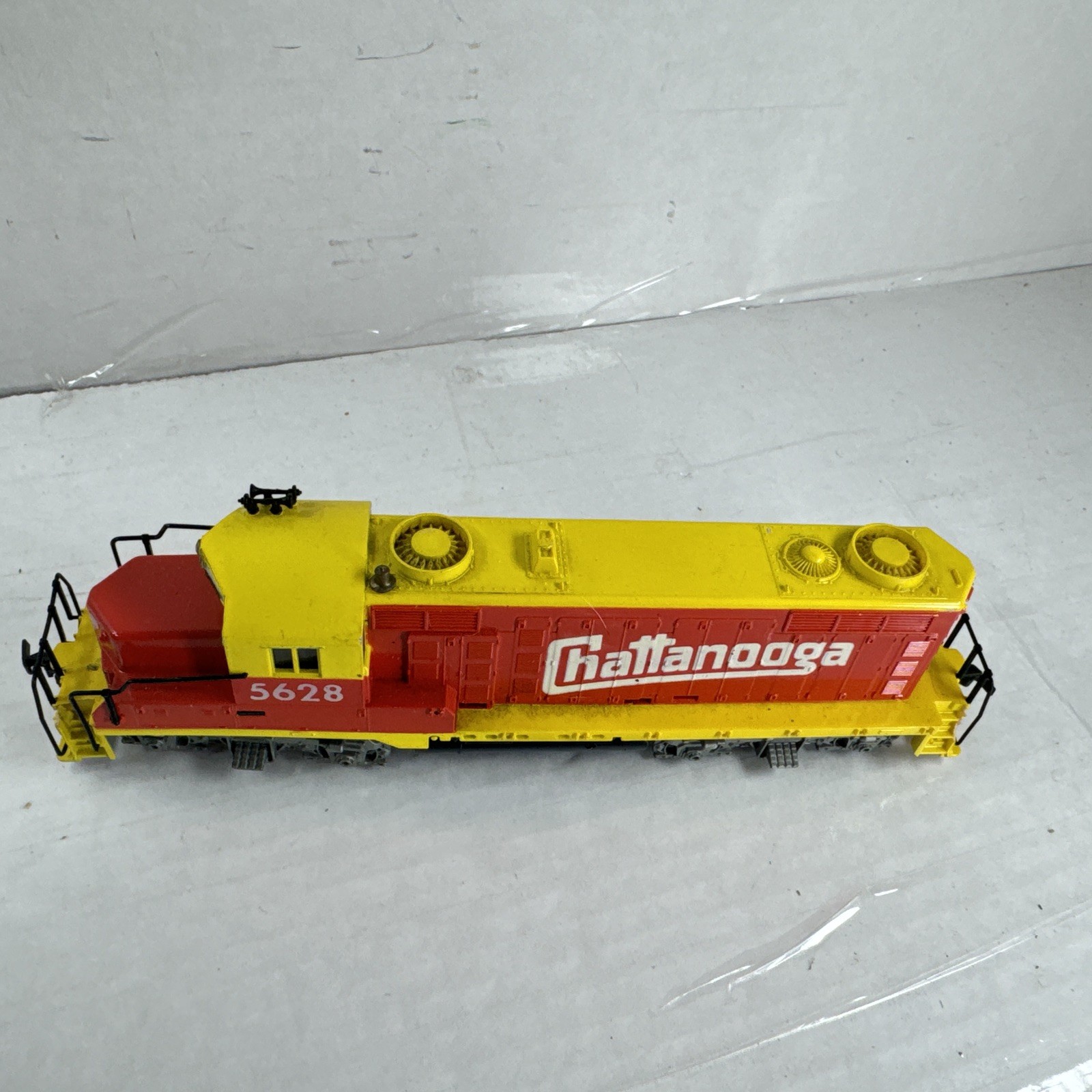 Tyco Ho Scale Gp20 Chattanooga #5628 Diesel Locomotive For Train Set Layout