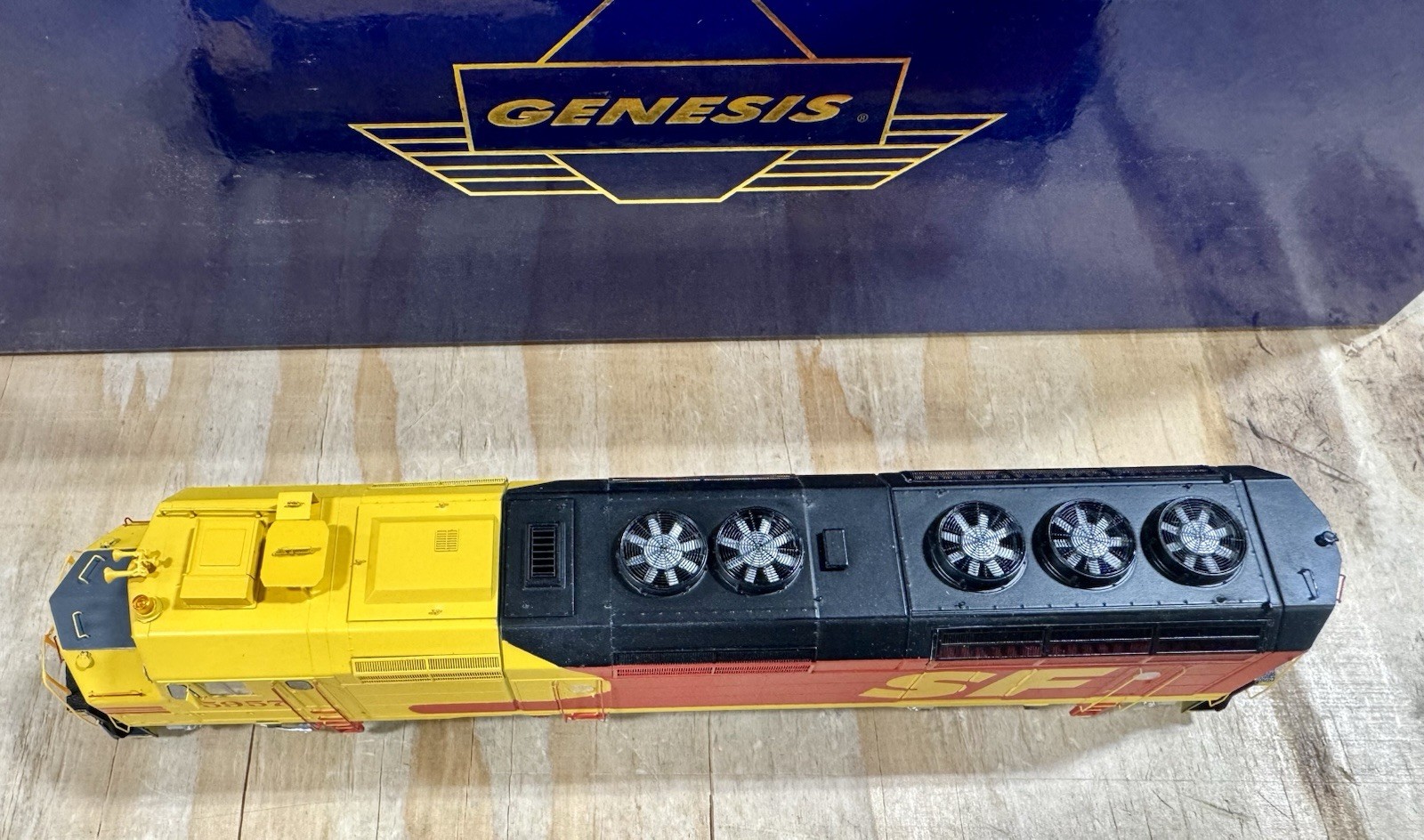 Athearn Genesis G67558 HO Santa Fe Kodachrome F45 #5957 DCC Ready! New!