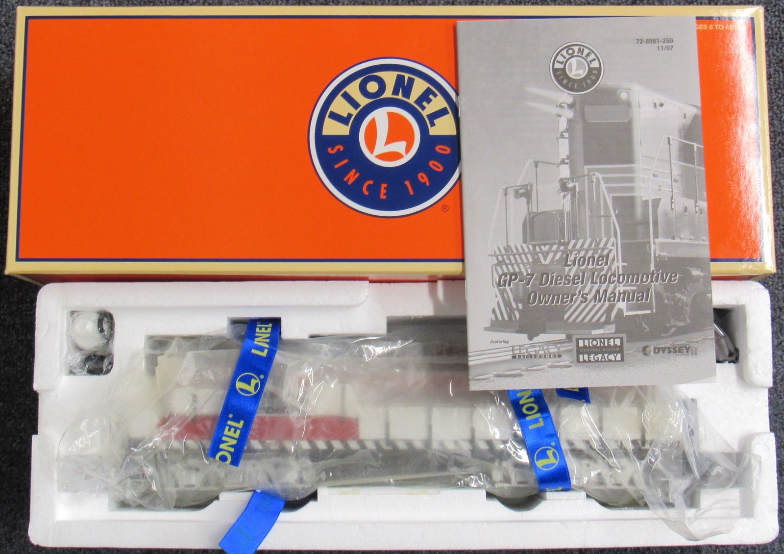 Lionel 28565 Rock Island GP-7 Diesel Engine w/Legacy O-Gauge LNIB