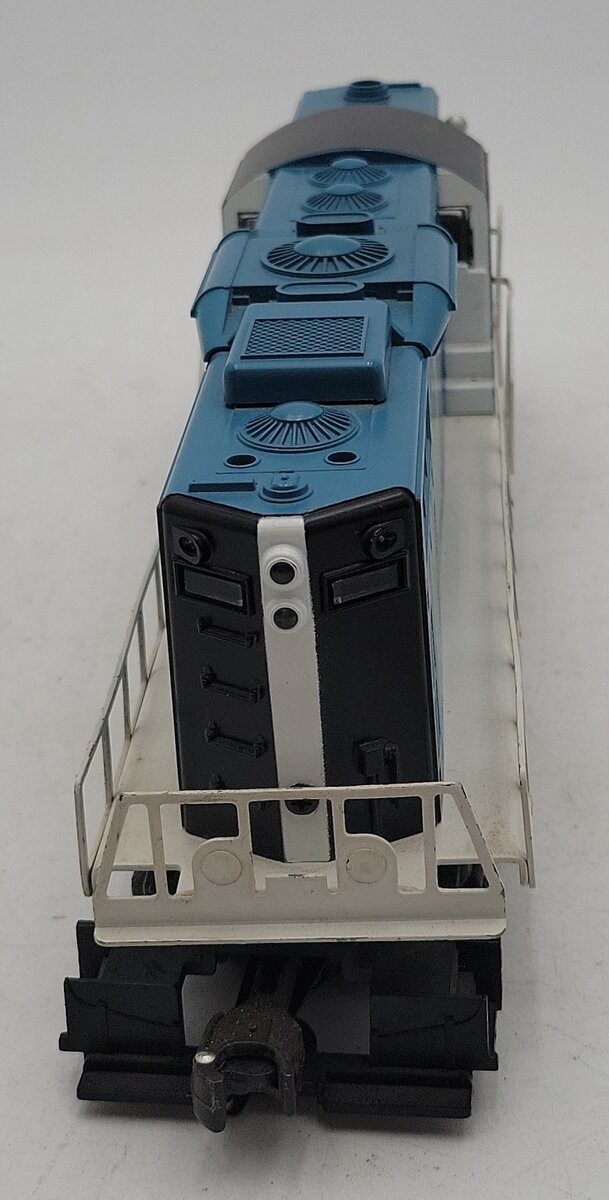 Lionel 6-8655 O Gauge Boston & Maine GP-9 Non-Powered Dummy Diesel Locomotive