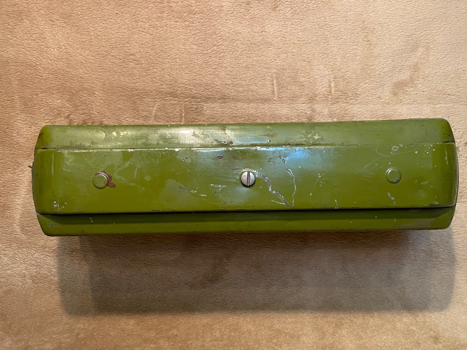Lionel prewar Standard Gauge electric loco #8, cars 337 and 338. Needs help.