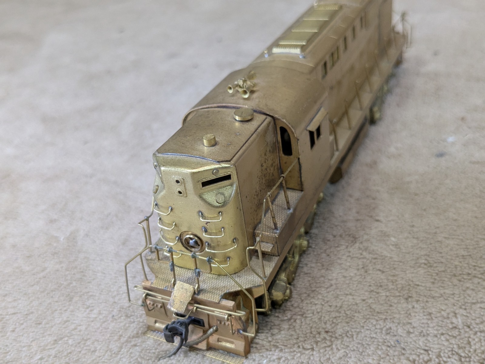 ALCO Models Brass DL-702 Diesel Locomotive HO Scale High Hood D-124