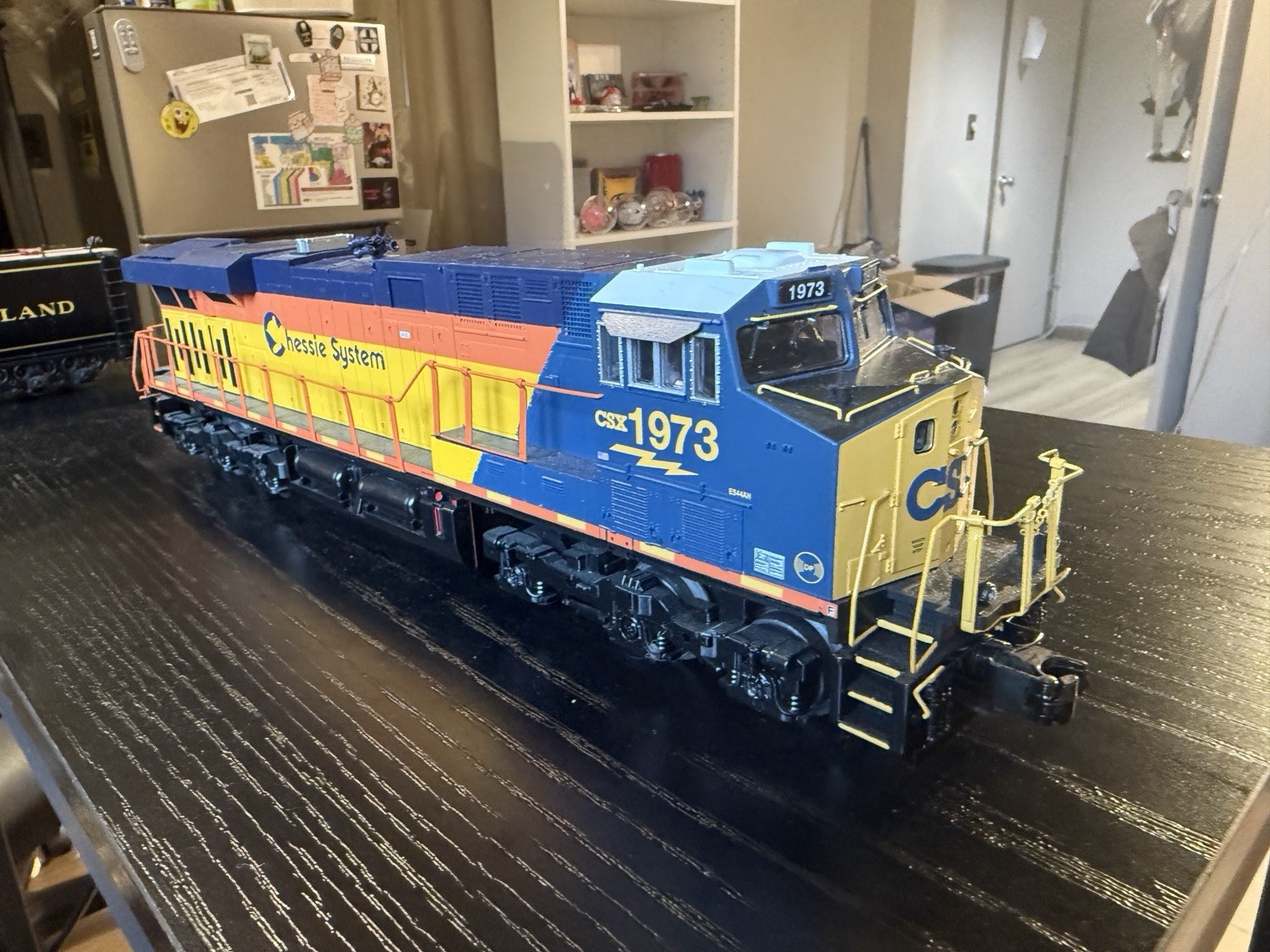 MTH Imperial CSX Chessie System #1973 ES44 Diesel Locomotive O Gauge 30-21242-1