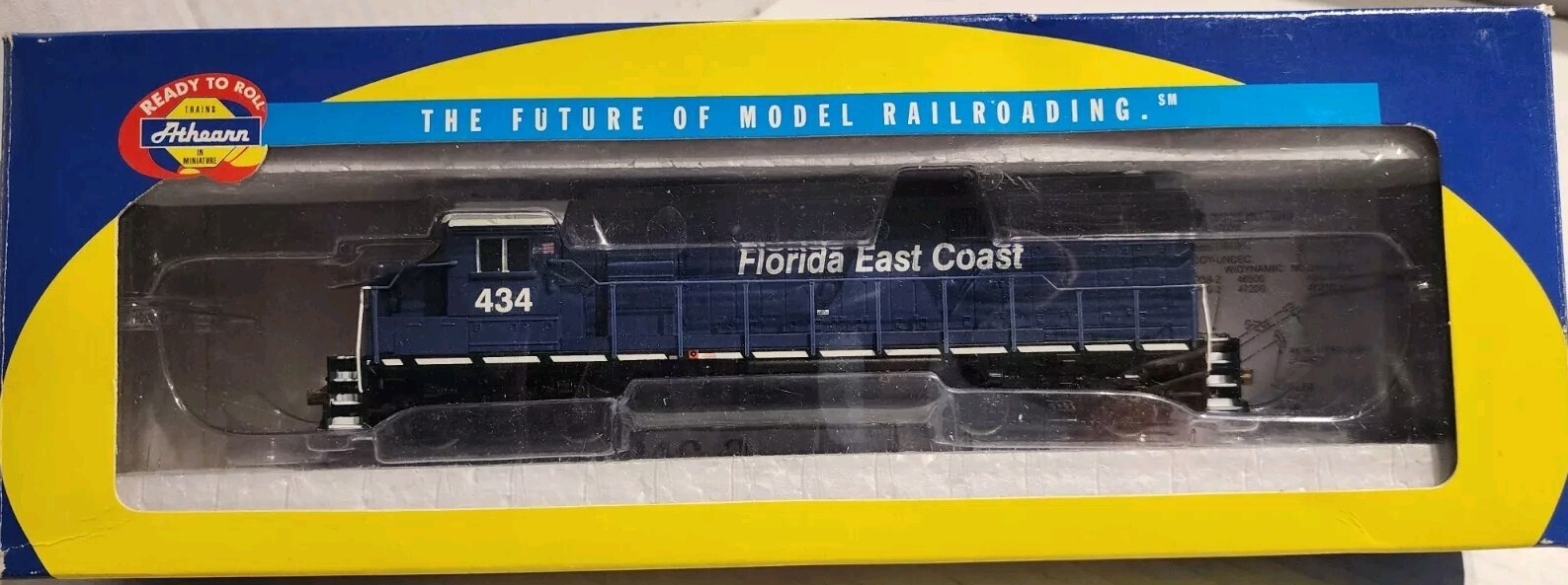 Athearn HO Scale GP 40-2 Diesel Florida East Coast #434