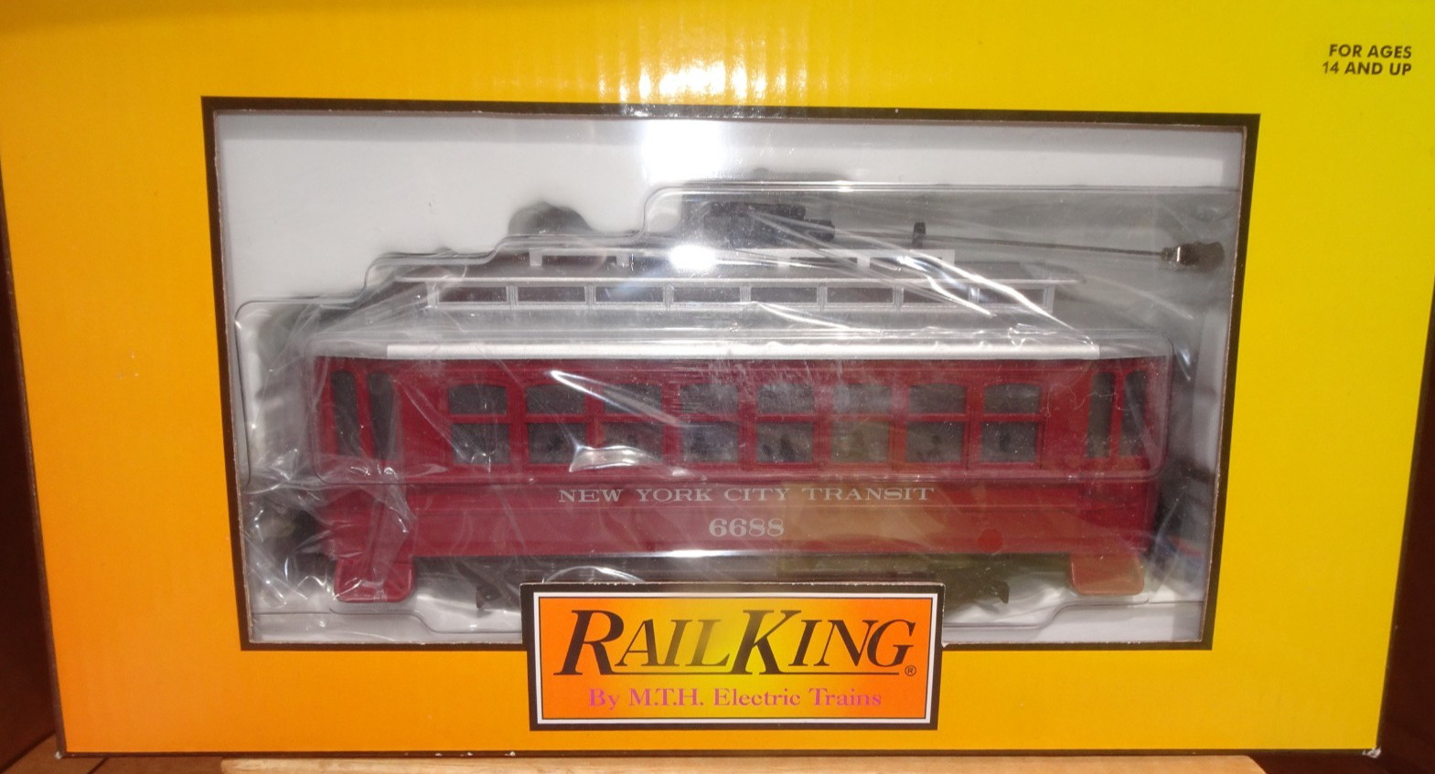 MTH 30-2596 NY Transit Bump-n-Go Trolley