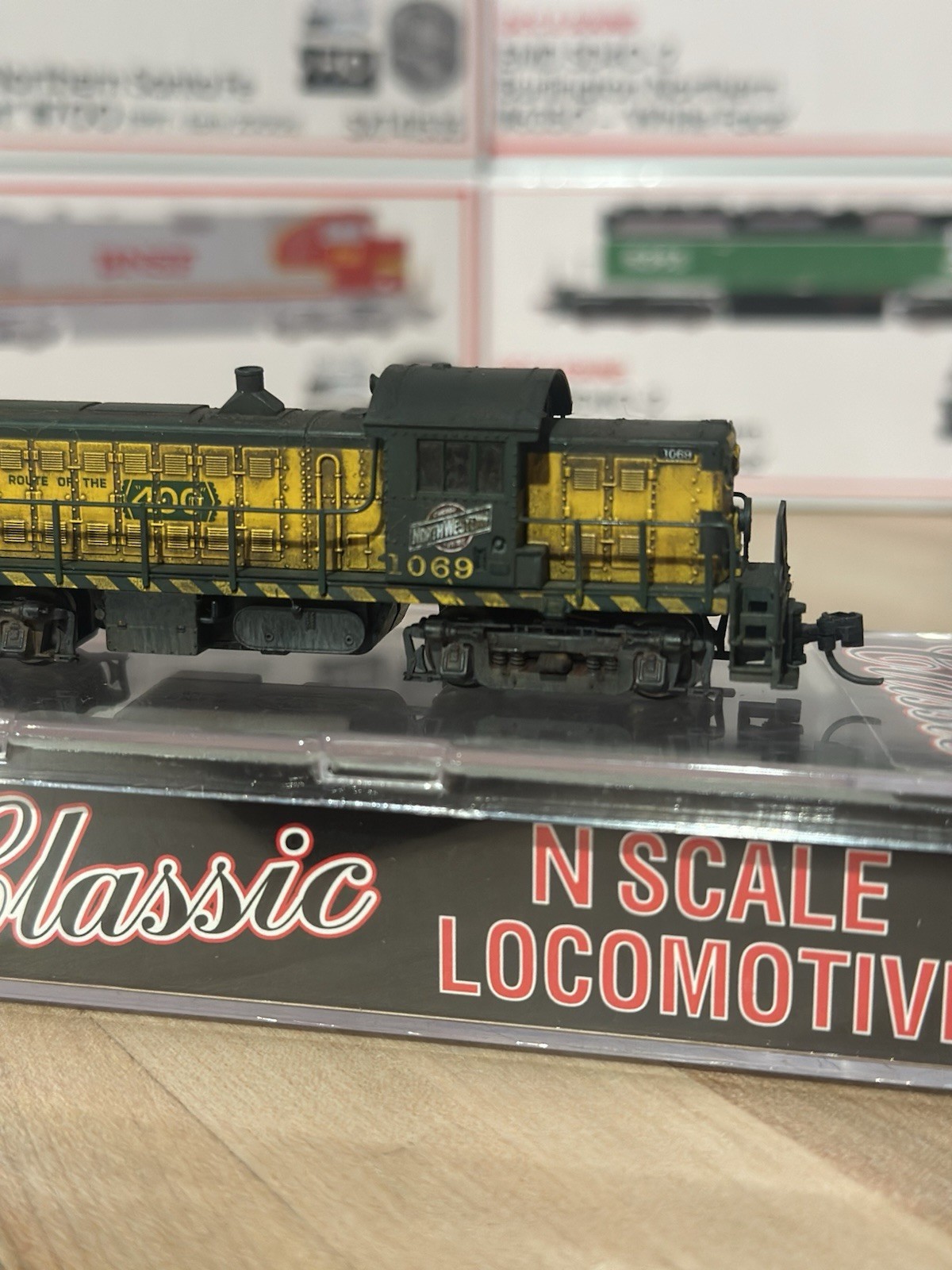 Atlas Classic N RS-1 CNW Chicago & North Western #1069 customized Weathered