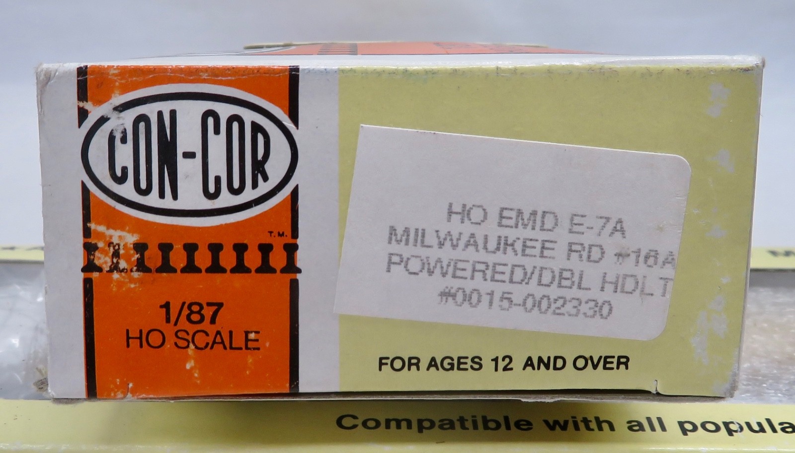 CON-COR – HO EMD E-7A 16A – Milwaukee Rd – Powered DBL HDLT #0015-002330 – New