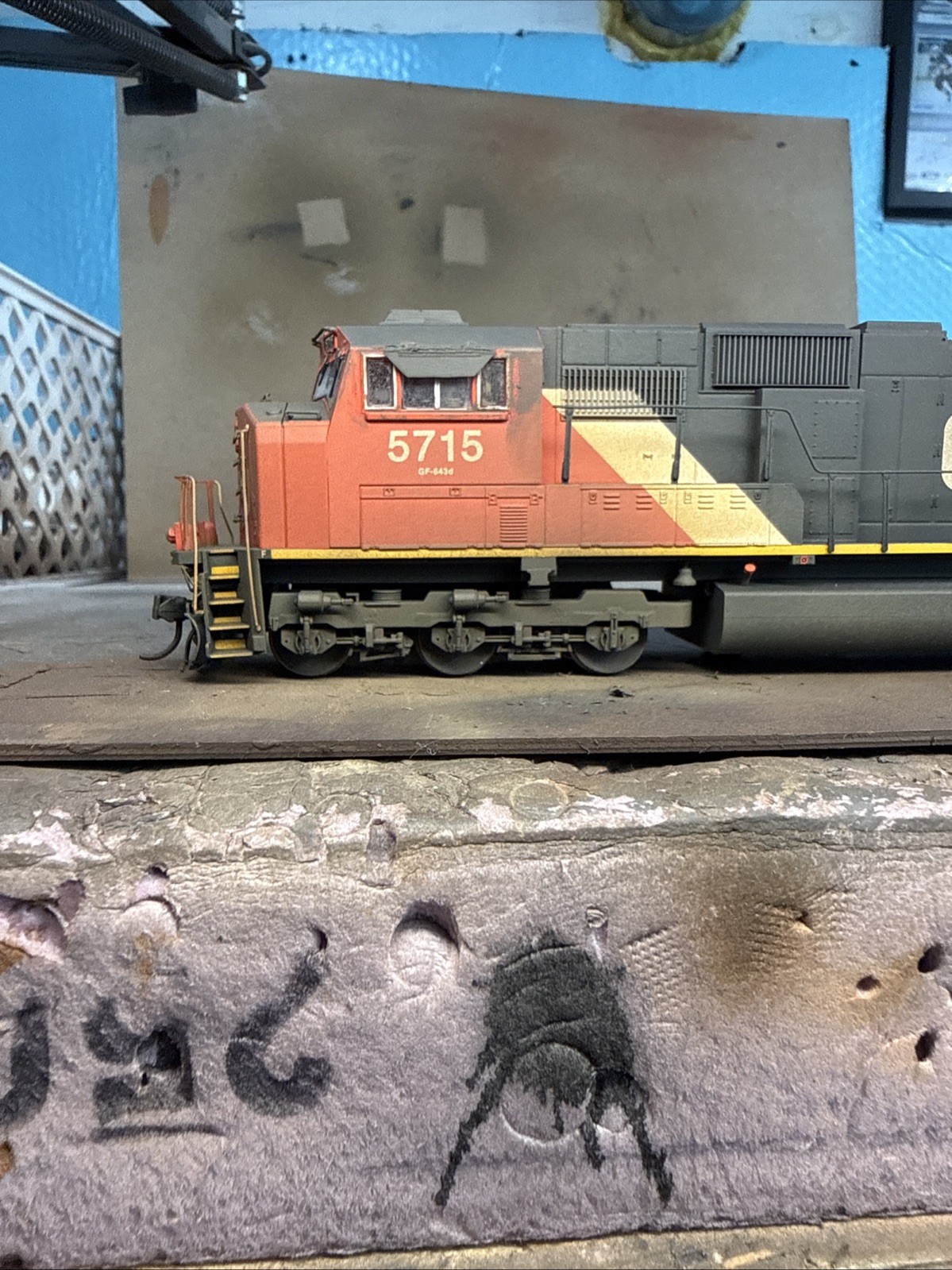 Ho Scale Custom Weathered Walthers CN EMD SD75I DCC Sound With Added Details