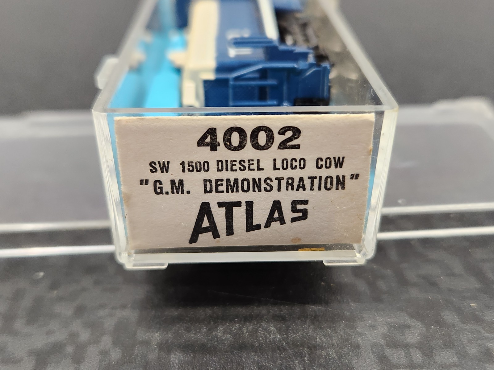 Vtg Atlas 4002 N Scale SW 1500 Diesel Switcher Locomotive GM Demonstration ~ NOS