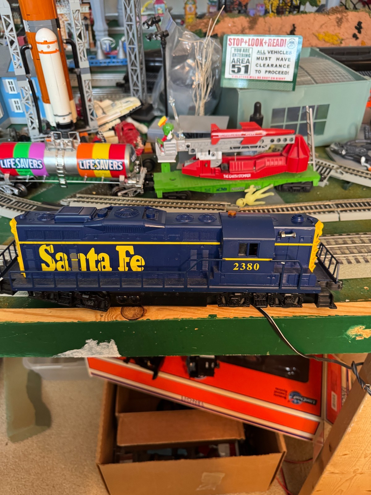 🚂 LIONEL – 6-18573 SANTA FE GP9 DIESEL 💥L2537