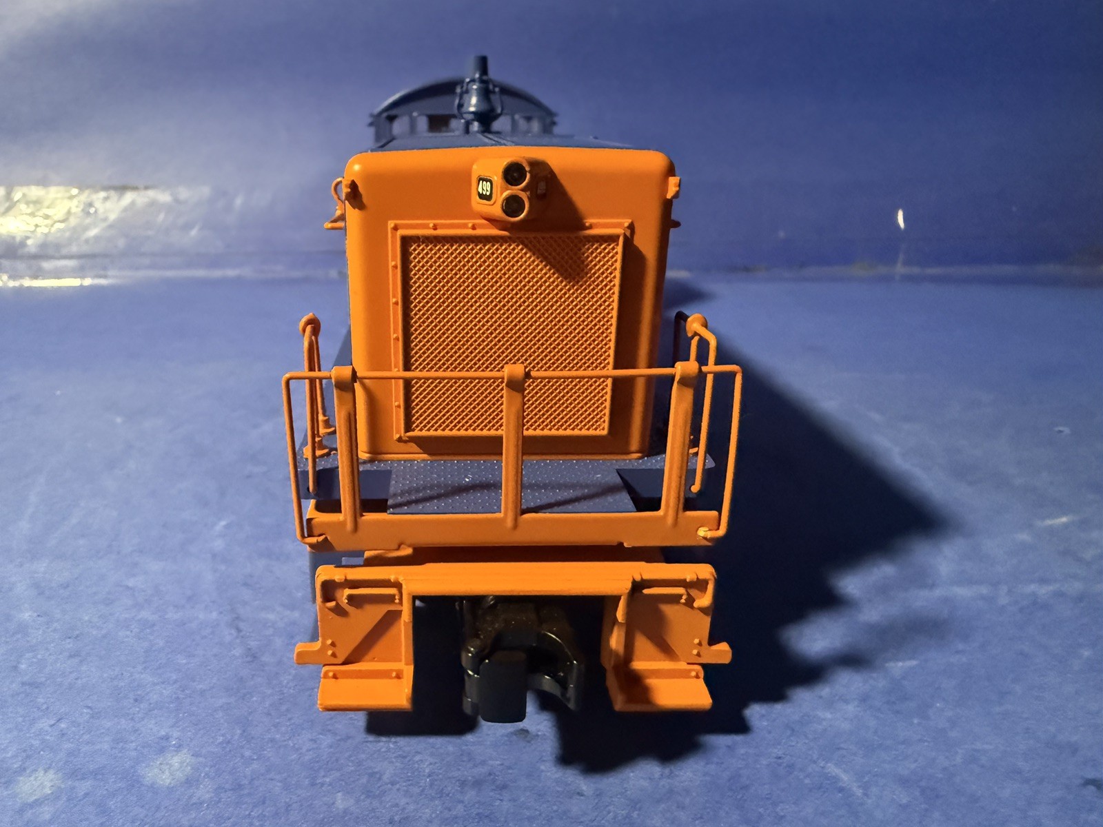 Railking/MTH Long Island SW-8/9 Locomotive 30-2222-1 (Proto 2) LN