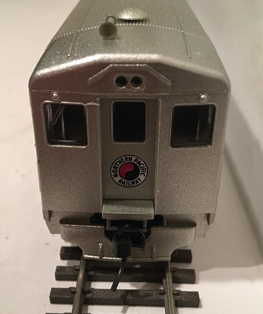 HO Proto 1000 Northern Pacific Powered Budd RDC Locomotive NP #B31