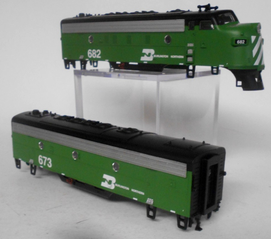 ATHEARN Roundhouse HO Scale F-7-A /B Set Shells / Glass BURLINGTON NORTHERN