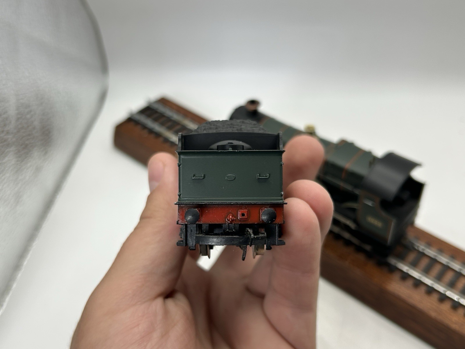 OO Hornby R584 GWR County Class 4-4-0 Steam Locomotive ‘County Of Denbigh’ – VG