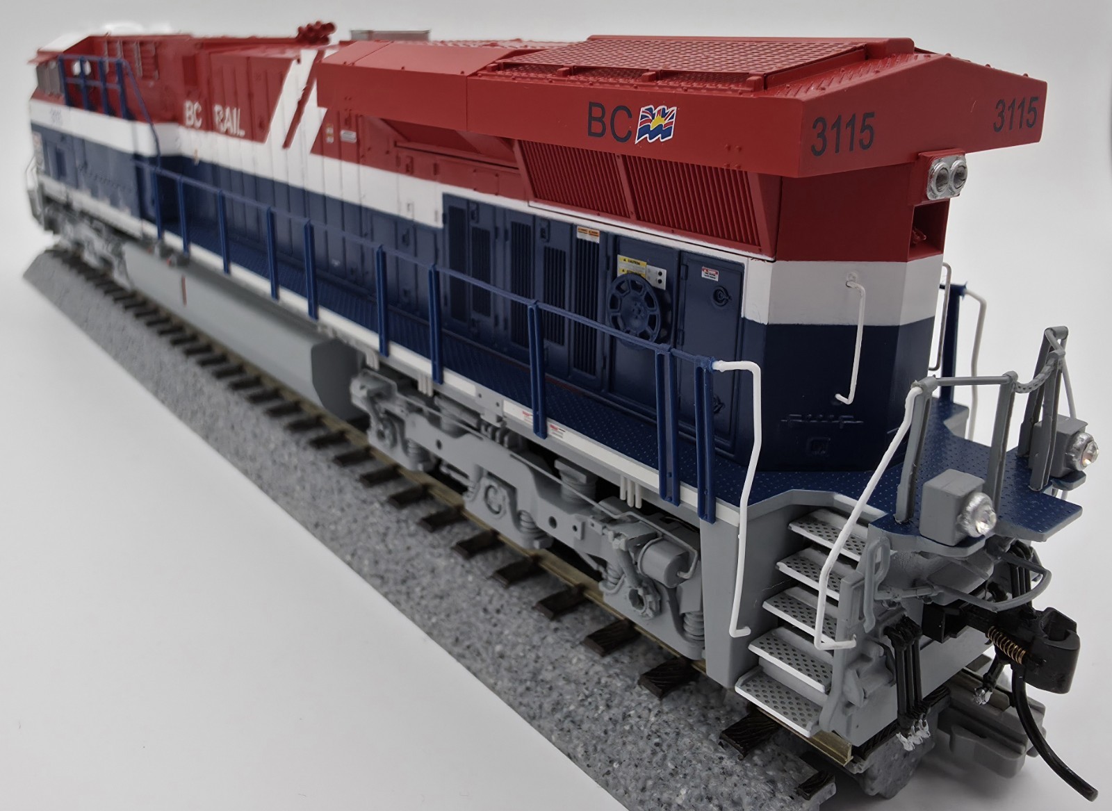 Broadway Ltd Stealth HO ES44AC Canadian National 3115 BC Rail Heritage DCC Ready
