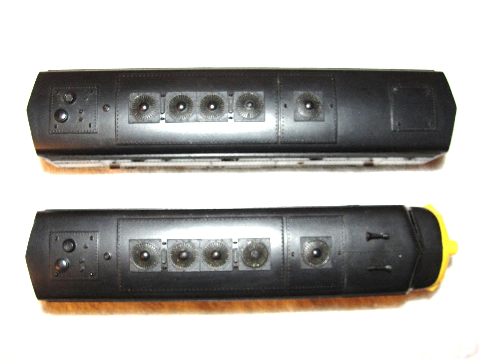 F7A & F7B VIA-Canada Locomotive Set – Both Powered & Converted to DCC,Athearn,HO