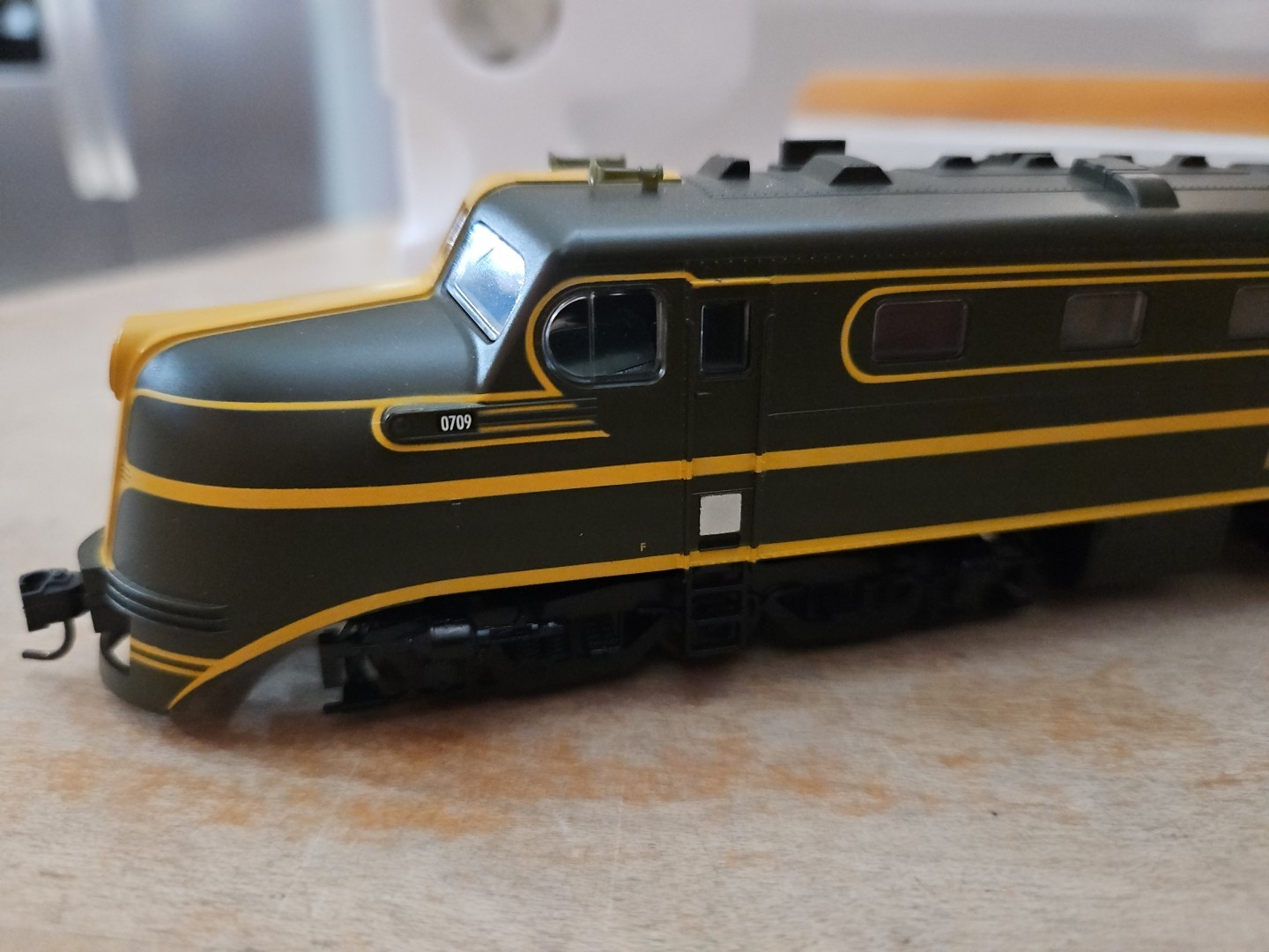 Proto 1000 30575 DL-109 Diesel Locomotive New Haven NH #0709 NEW IN BOX