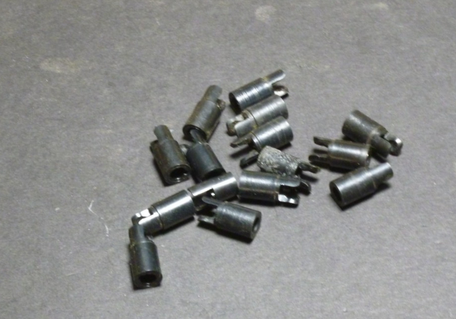 Ho Athearn Diesel locomotive driveshaft ends lot of 15