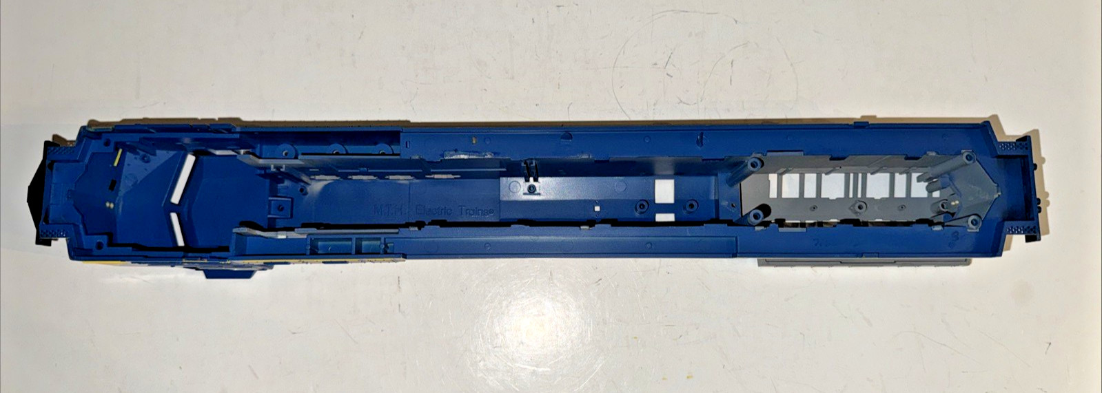 MTH O GAUGE CSX CAB #5000 DIESEL ENGINE BODY SHELL 18.5″ LONG NEW