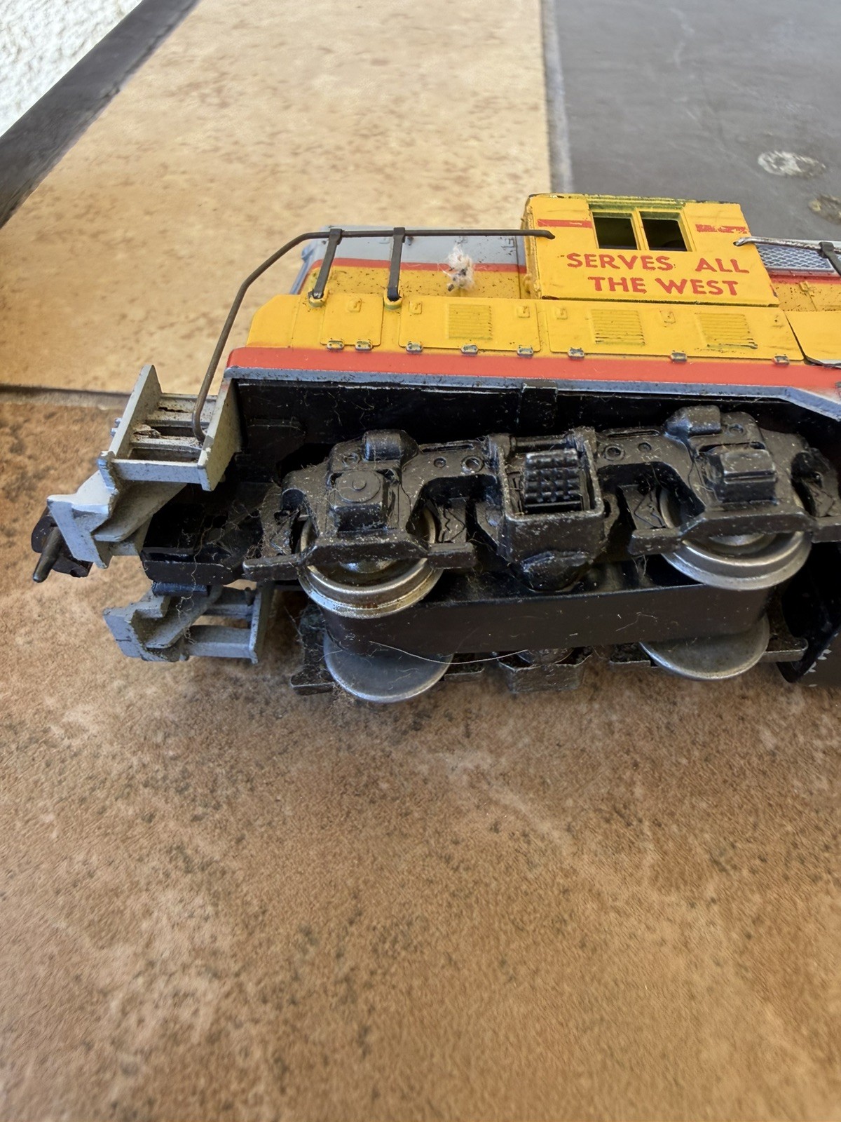 🚂 Vintage Athearn HO Scale Union Pacific EMD GP9 Diesel Locomotive! 🚂 Works!