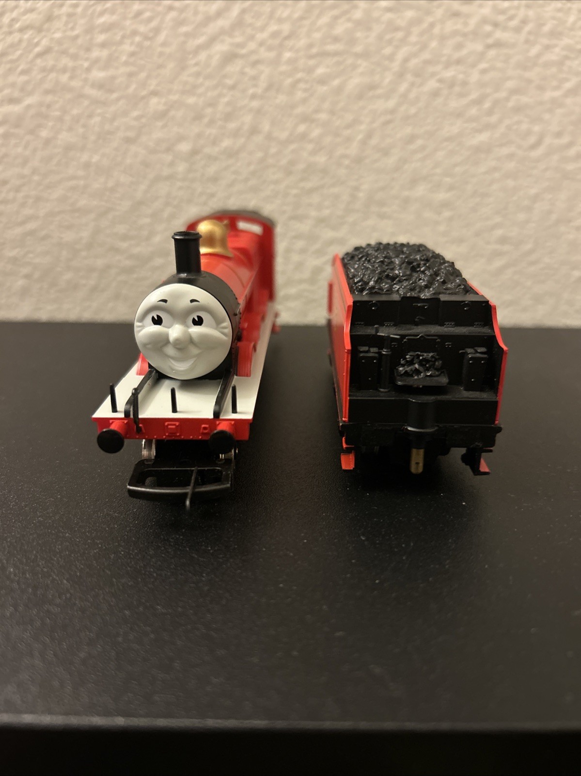 RARE Hornby Thomas and Friends James the Red Engine HO/OO Locomotive