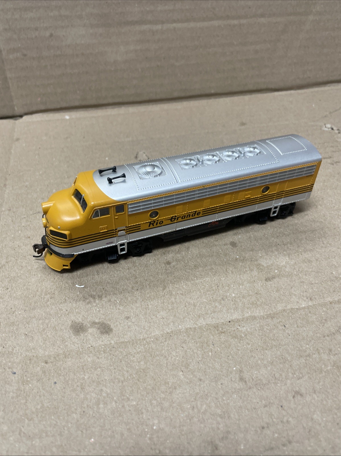 1970 HO Scale Tyco & Bachman Lot Of Union Pacific Diesel Locomotive And Cars !