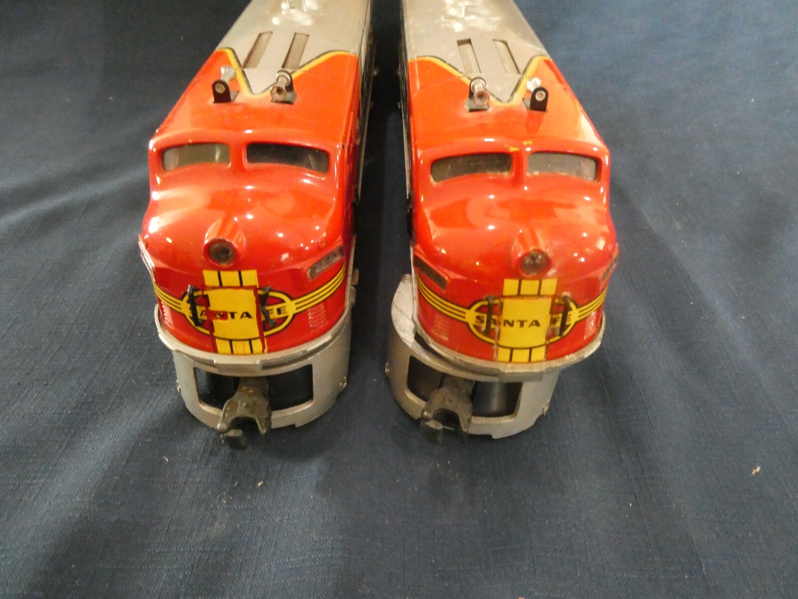 LIONEL 2343 AA SANTA FE F3’S IN OB’S, MASTER CARTON, & WRAPPING PAPER EXCELLENT