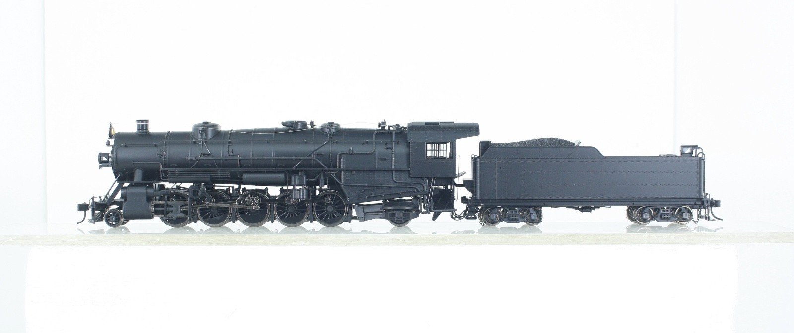 HO Scale Proto 2000 Unlettered 2-10-2 Locomotive and Tender DCC Sound