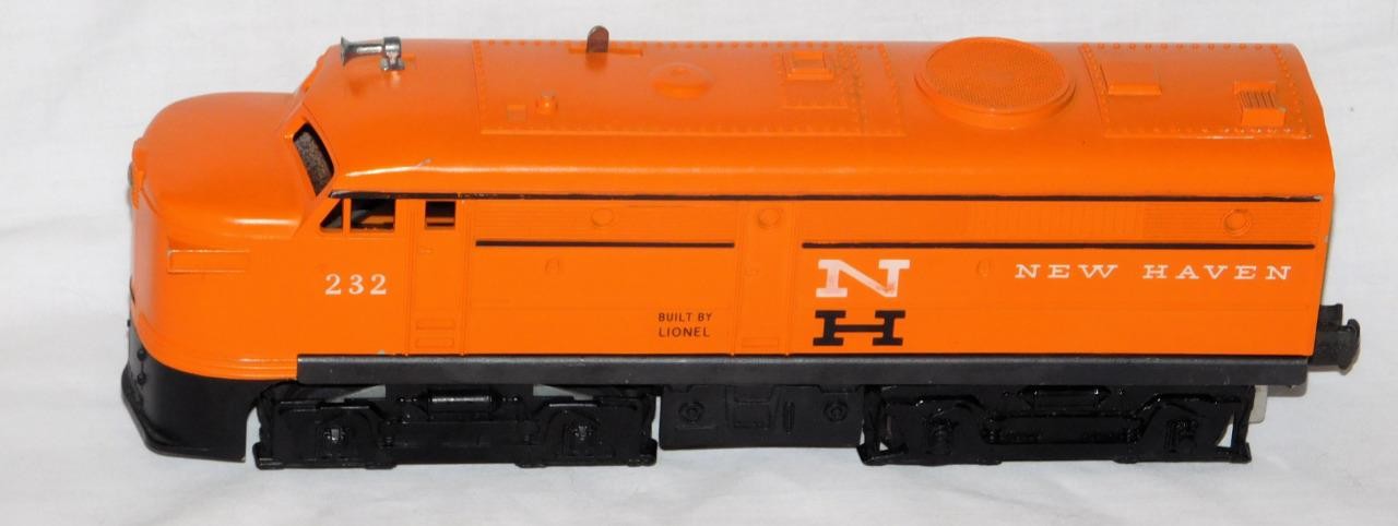 Scarce Lionel 232 New Haven A Alco Diesel w/BLACK PILOT/Apron 1962 Runs INTRSTNG