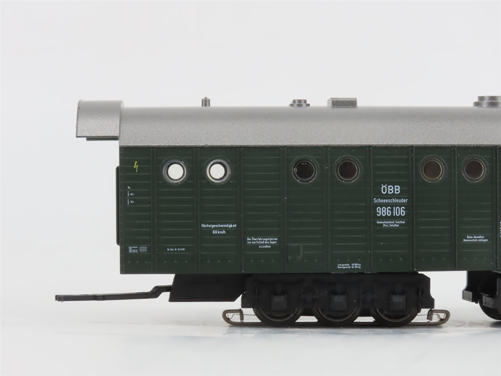 HO 3-Rail AC Marklin Digital 26831 OBB 2-8-2T Steam & Snow Plow Set w/ Sound
