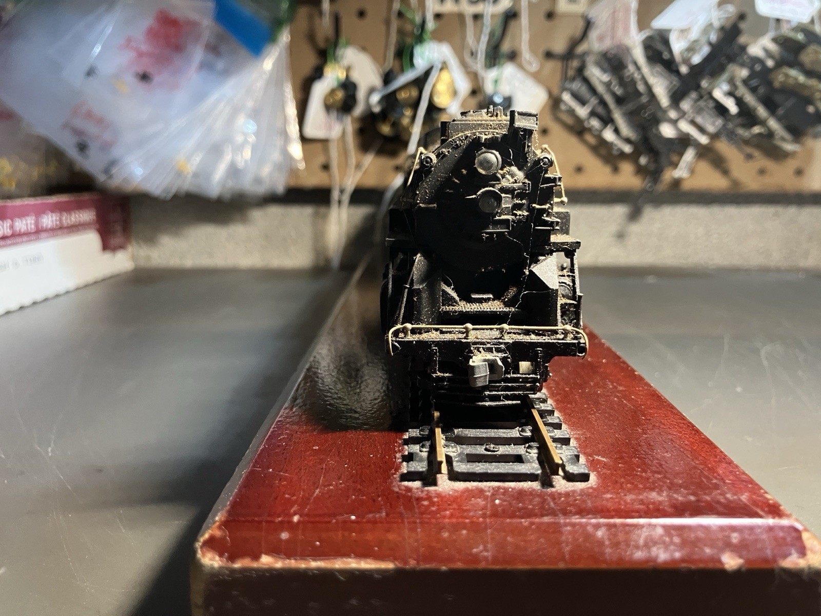 RIVAROSSI HO 2-8-4 Steam Engine And Tender