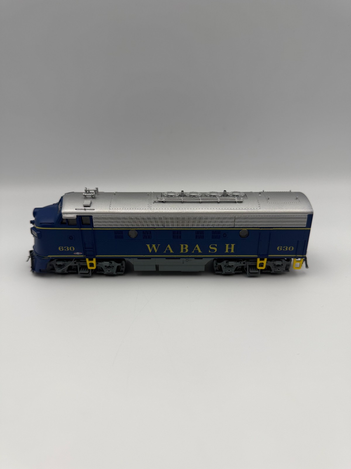HO Stewart/Kato F7Am. Dual Headlight. Custom Finished as Wabash #630. IOB.