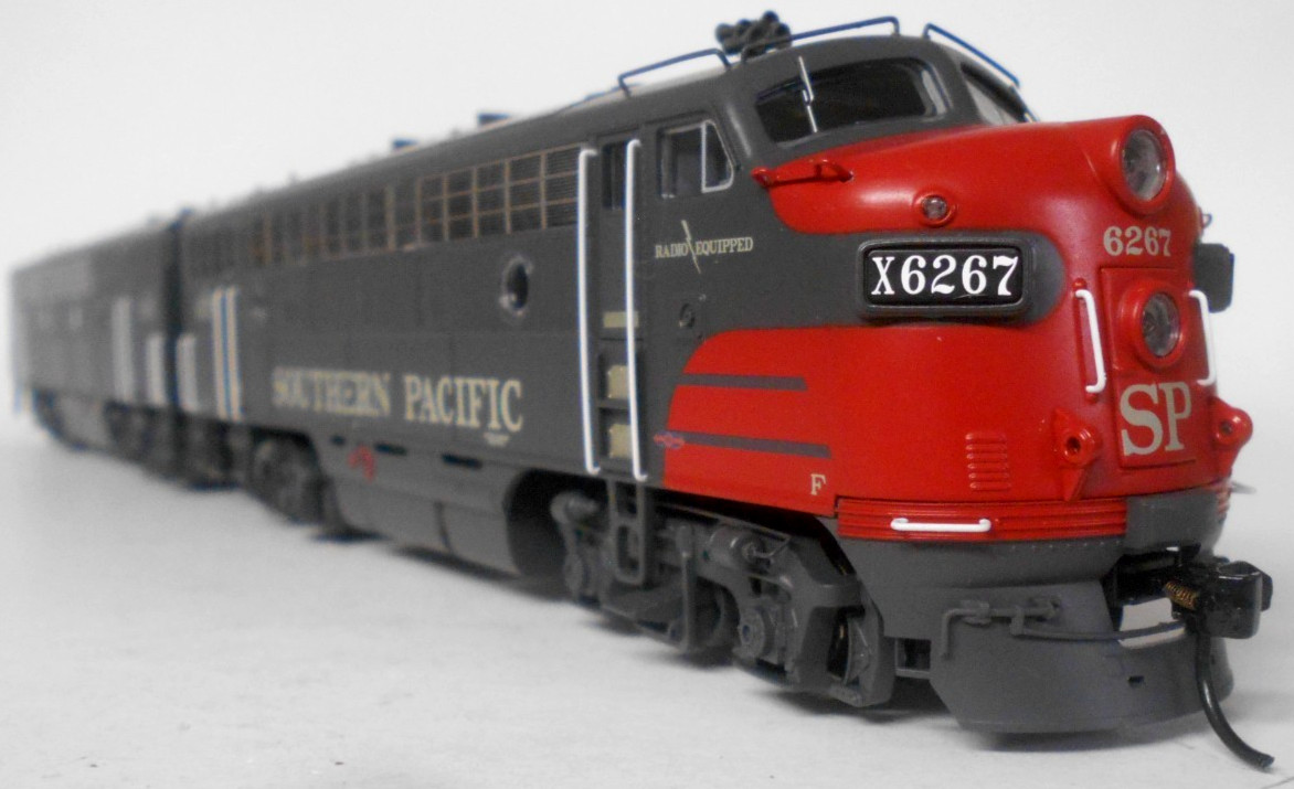 Broadway 4849 HO Scale F7 A/B #6267 / 8140 DC/DCC Sound SOUTHERN PACIFIC