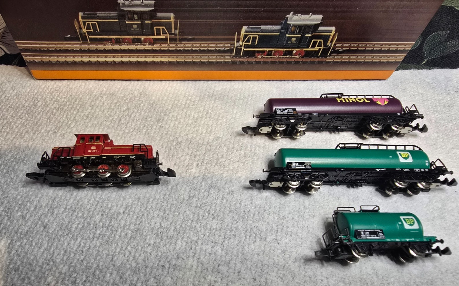 Z Scale Marklin Mini-Club # 8804 Diesel Switcher Locomotive Train Set, EX/Box