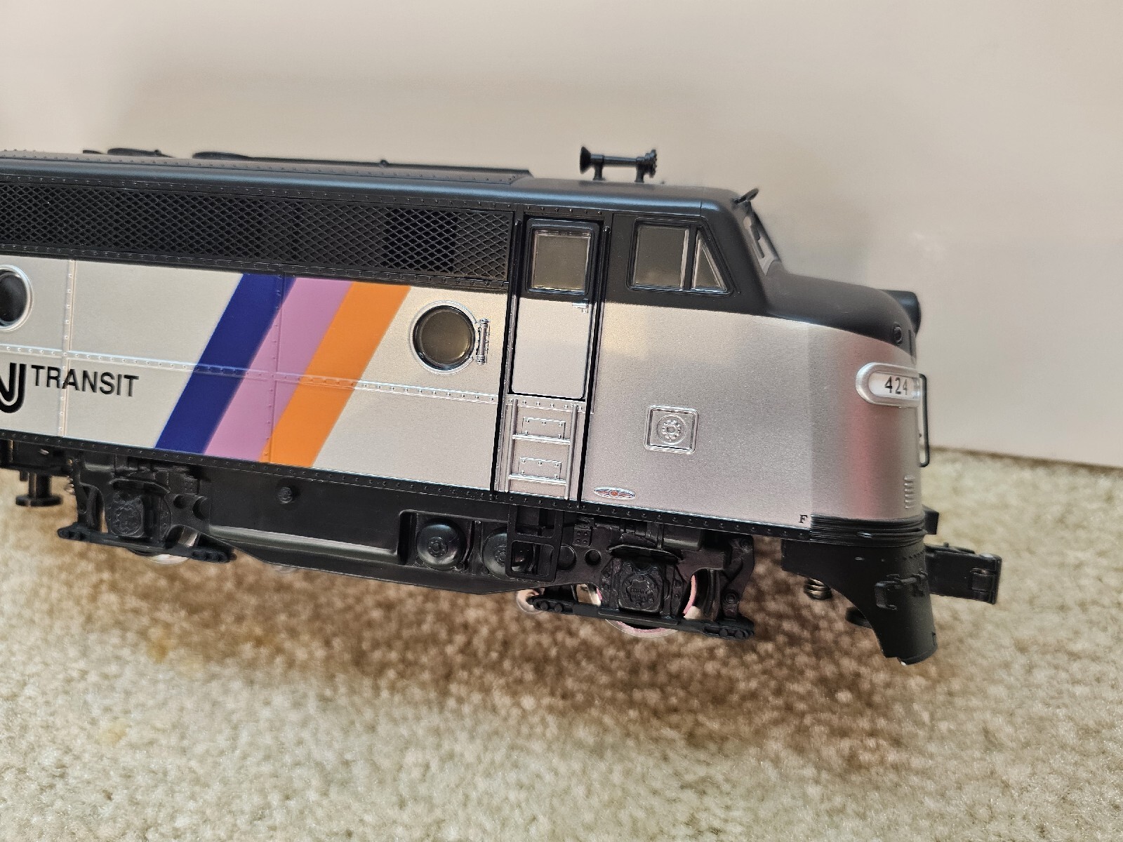 RMT 92675 O New Jersey Transit Mini F-3 AA Locomotive Set #423/424